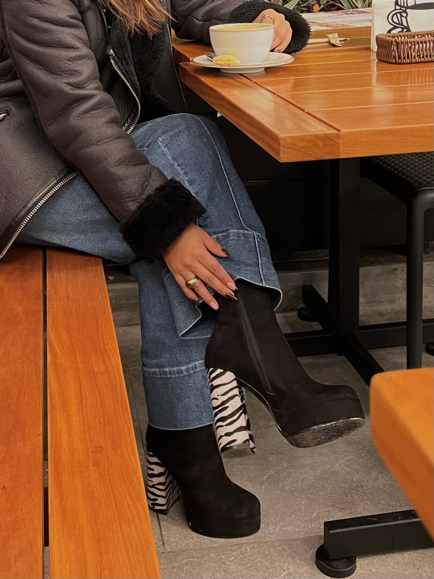 CLOE BOOTS / BLACK