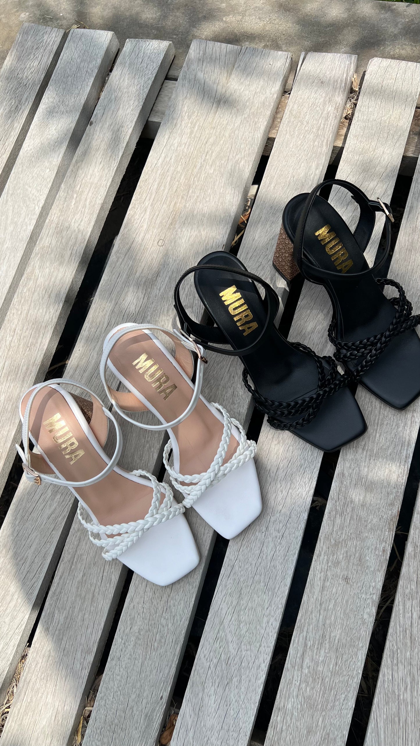ARI HEELS / NEGRO