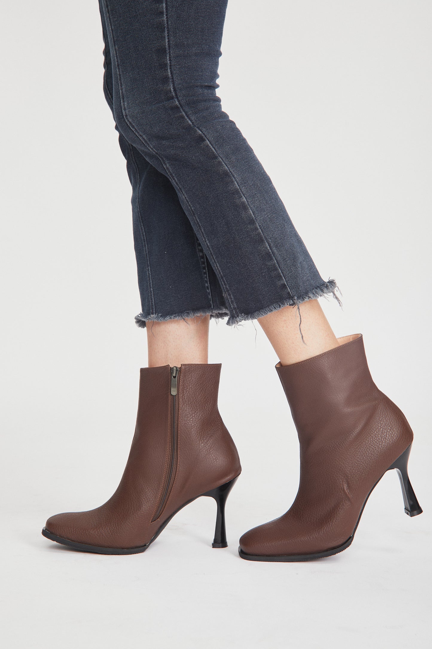 GIORGIA BOOTS / BROWN