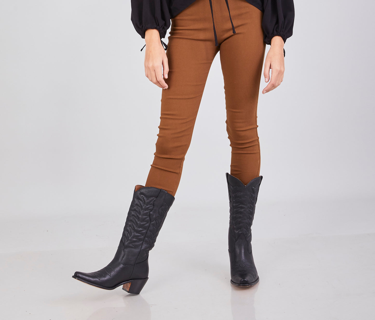 BOTAS NIRVANA / NEGRO