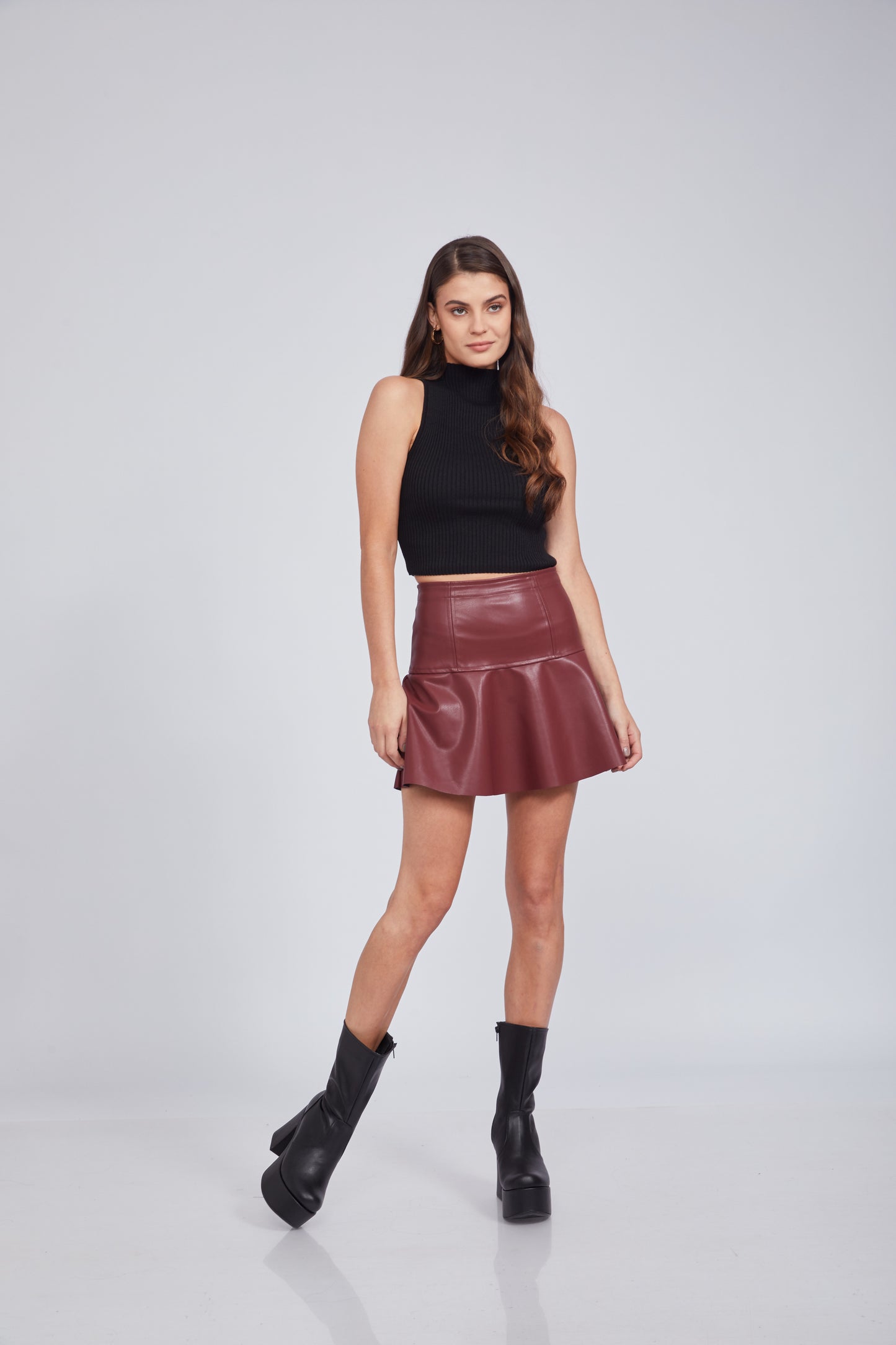 YASMIN BRATZ / NEGRO