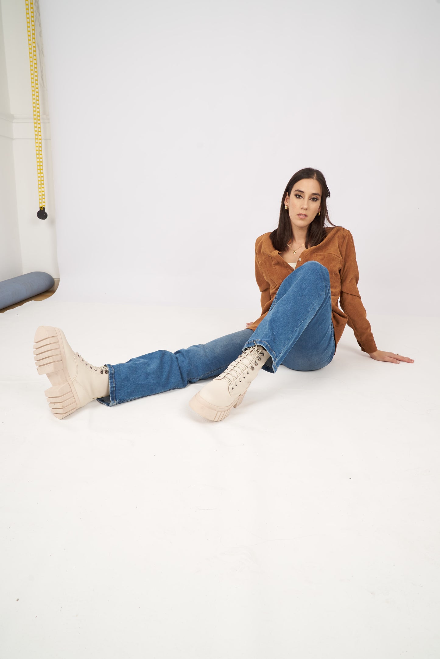 THE ANTONIA BEIGE