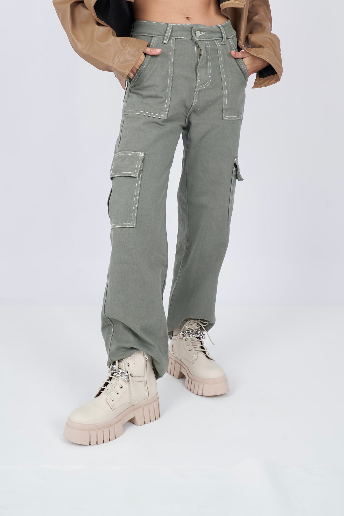 THE TOMMY BEIGE