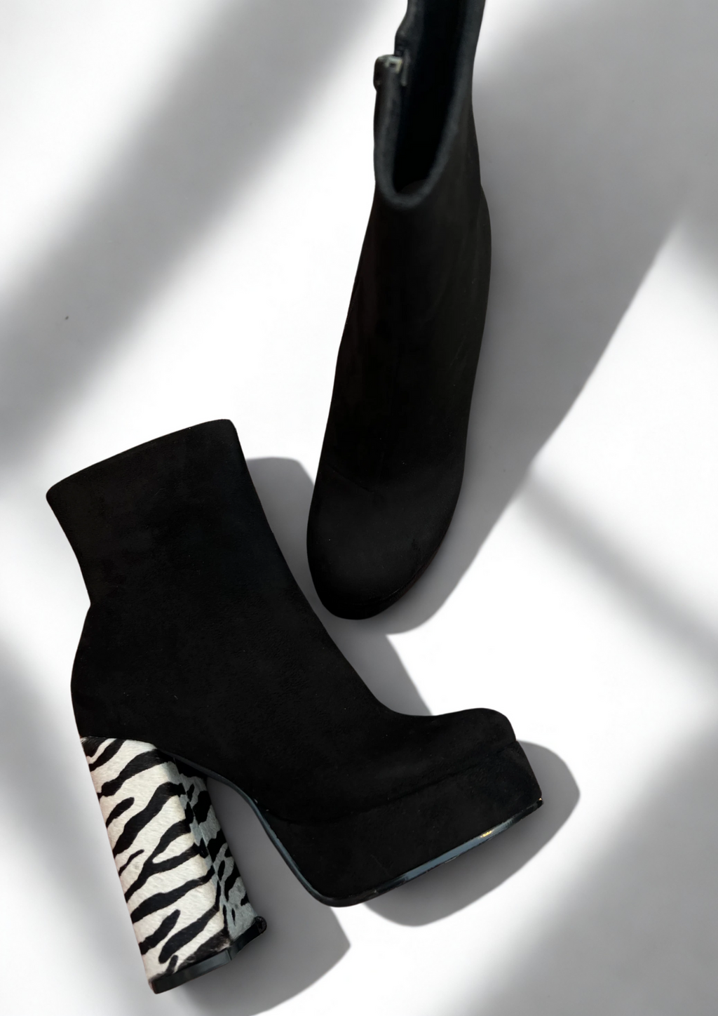 CLOE BOOTS / BLACK