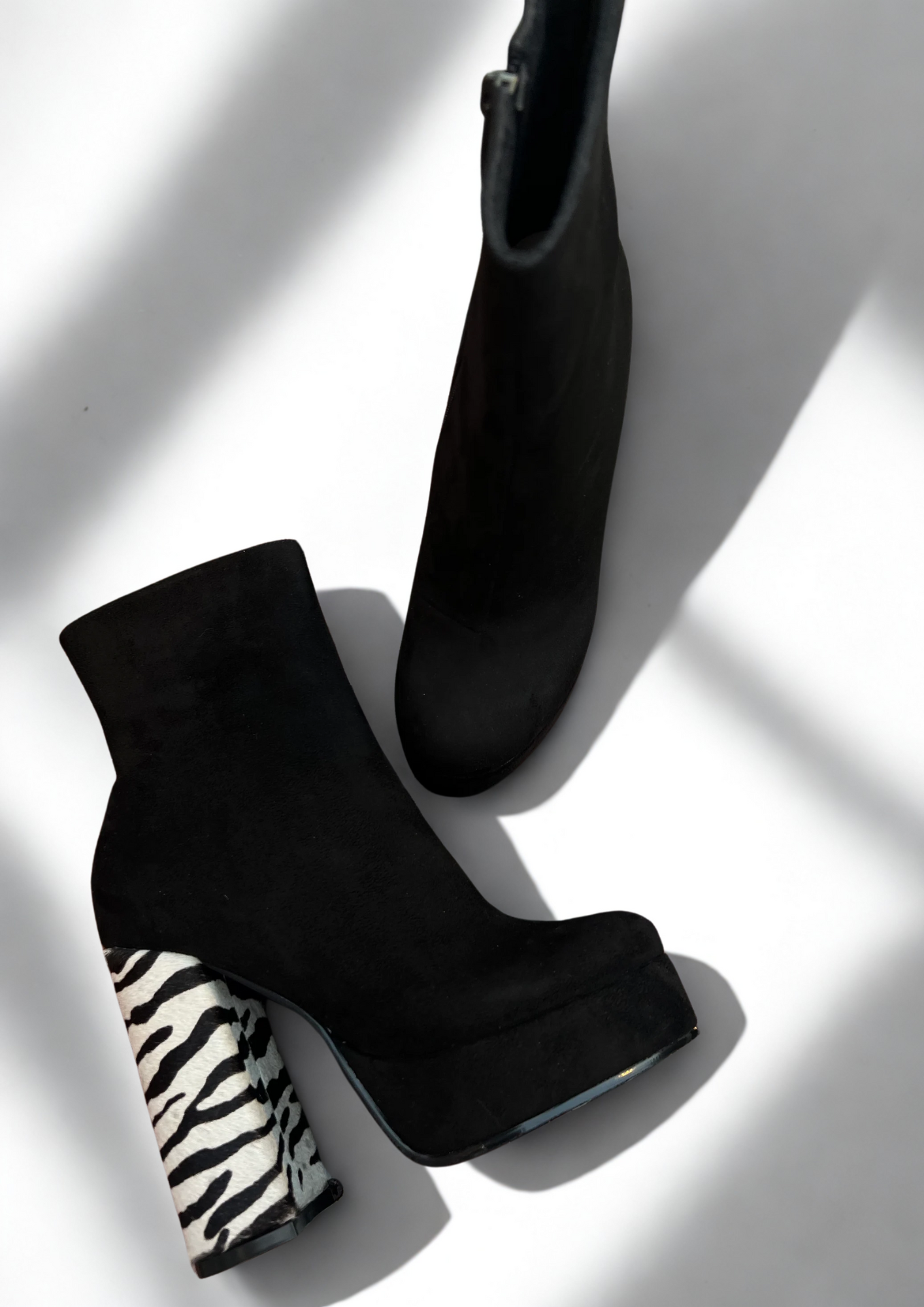 CLOE BOOTS / BLACK