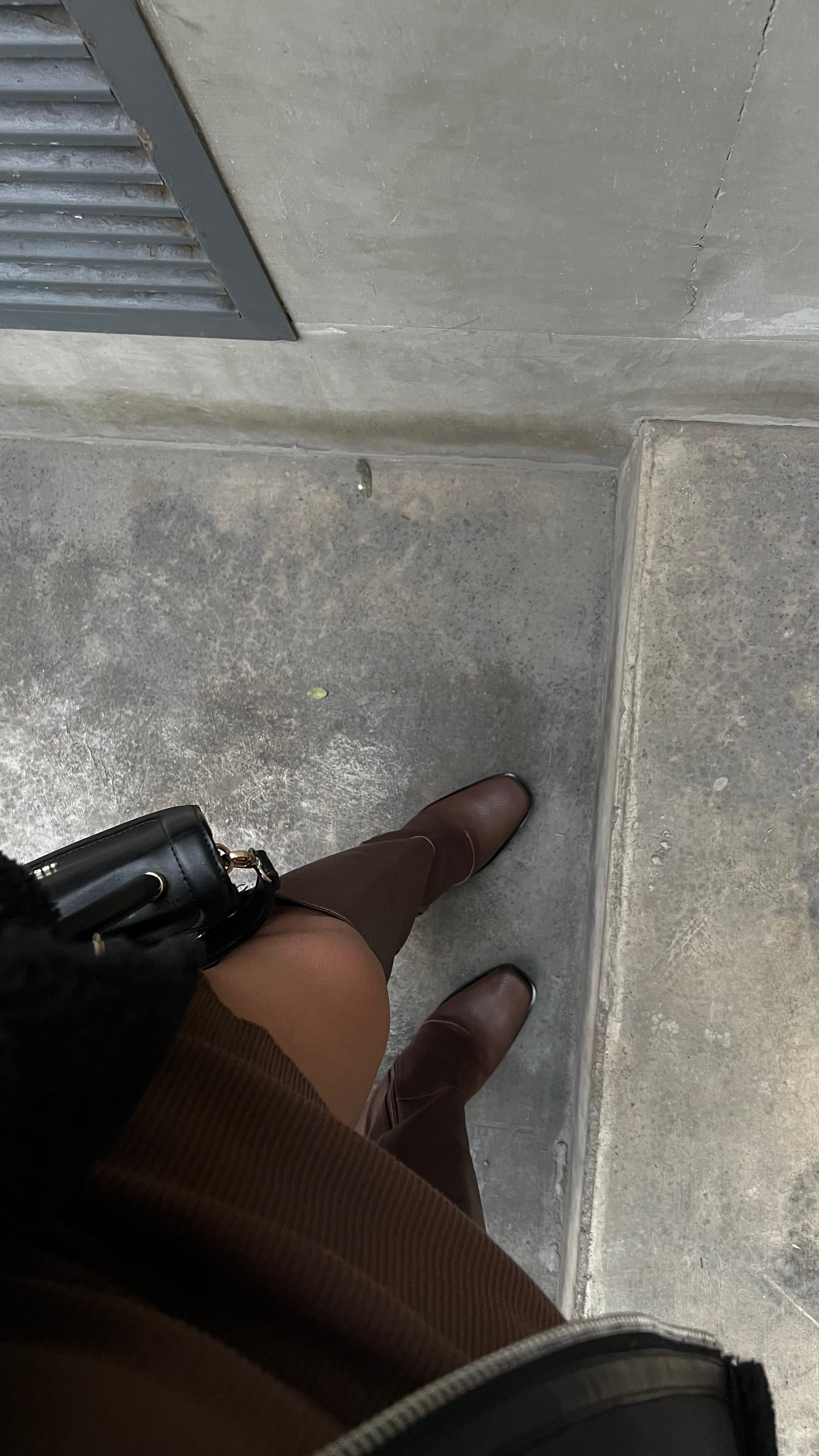 LAUREM BOOTS / MARRÓN