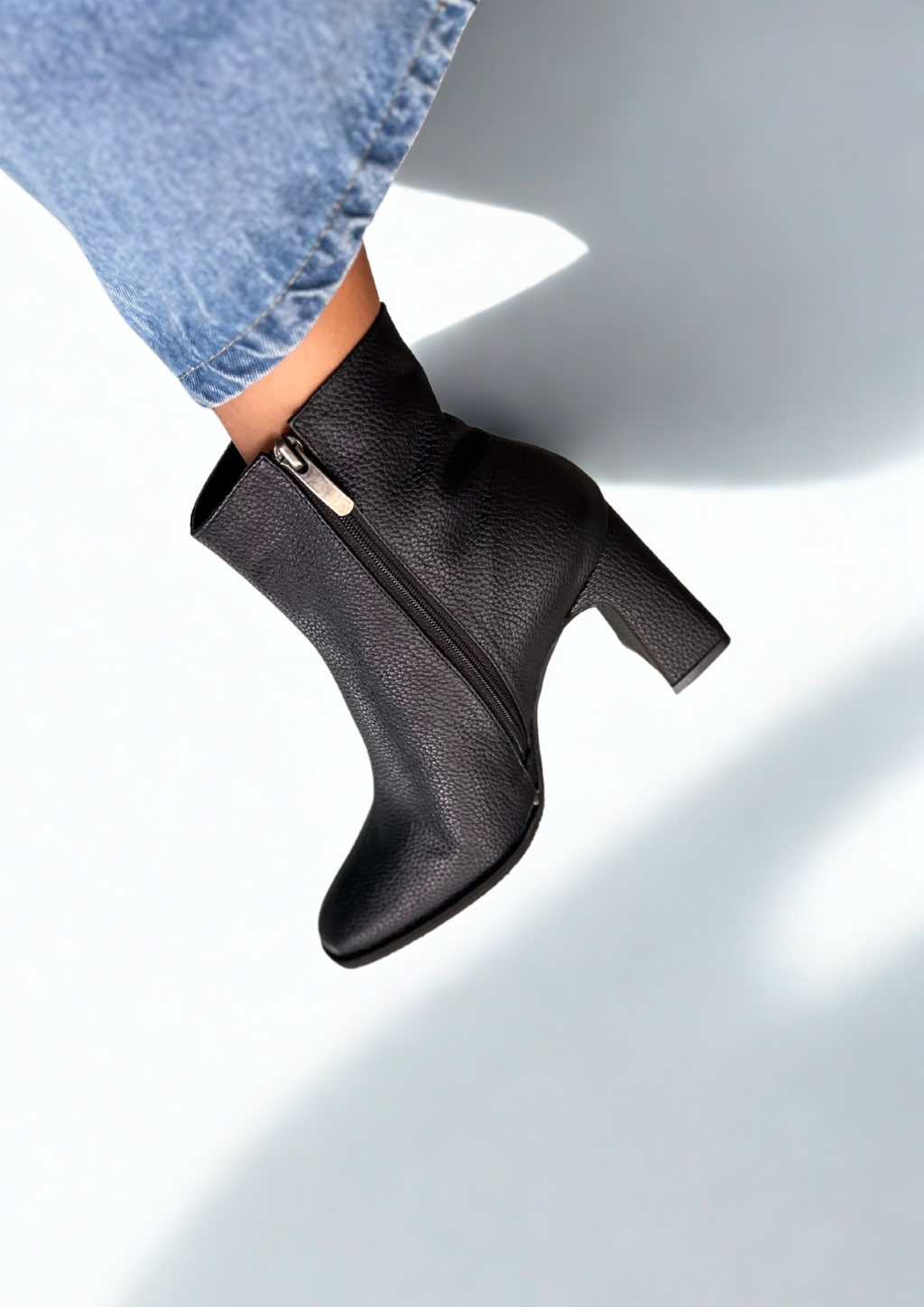 ALESSA BOOTS - NEGRO