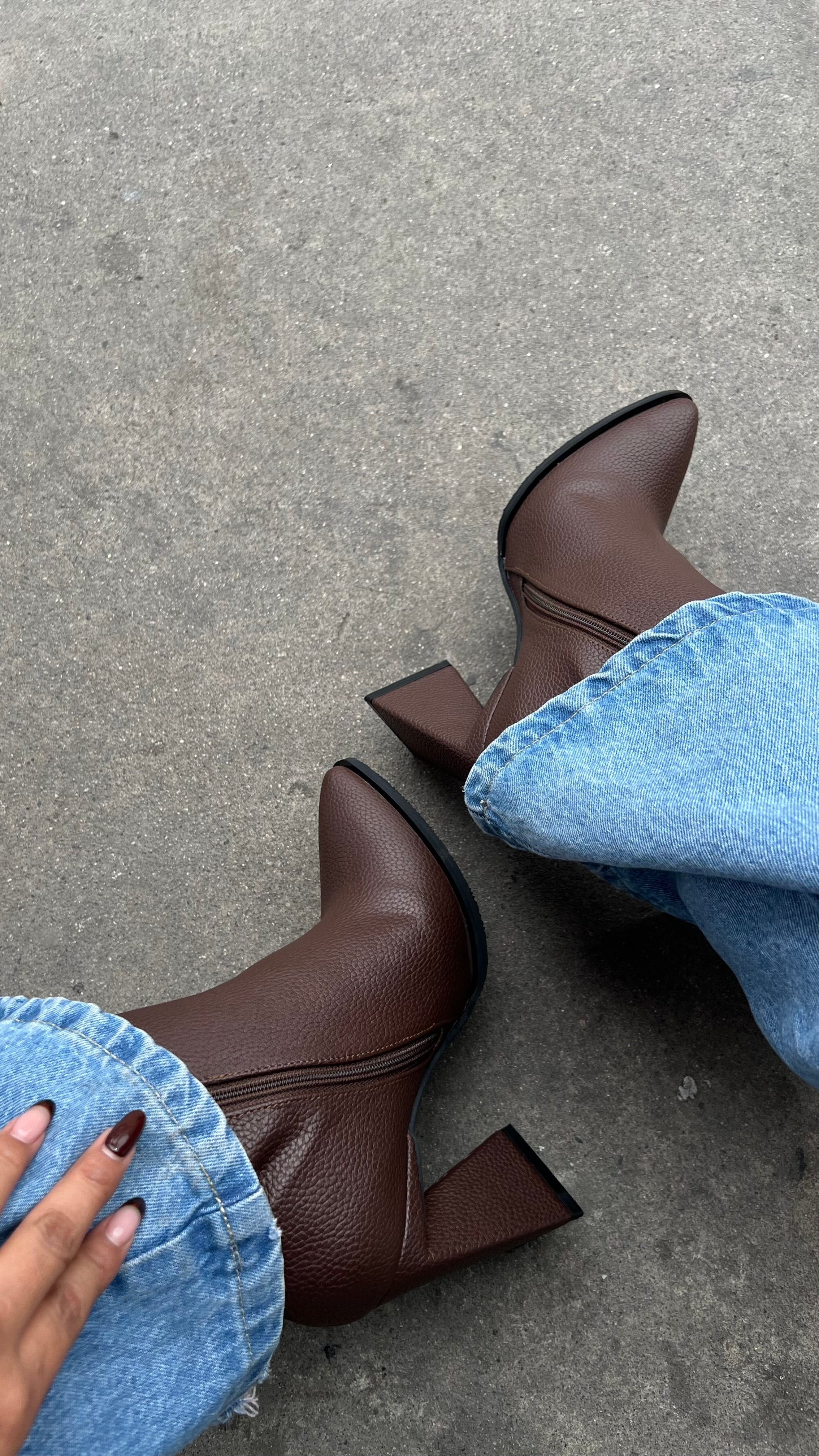 HAILEY BOOTS - MARRÓN