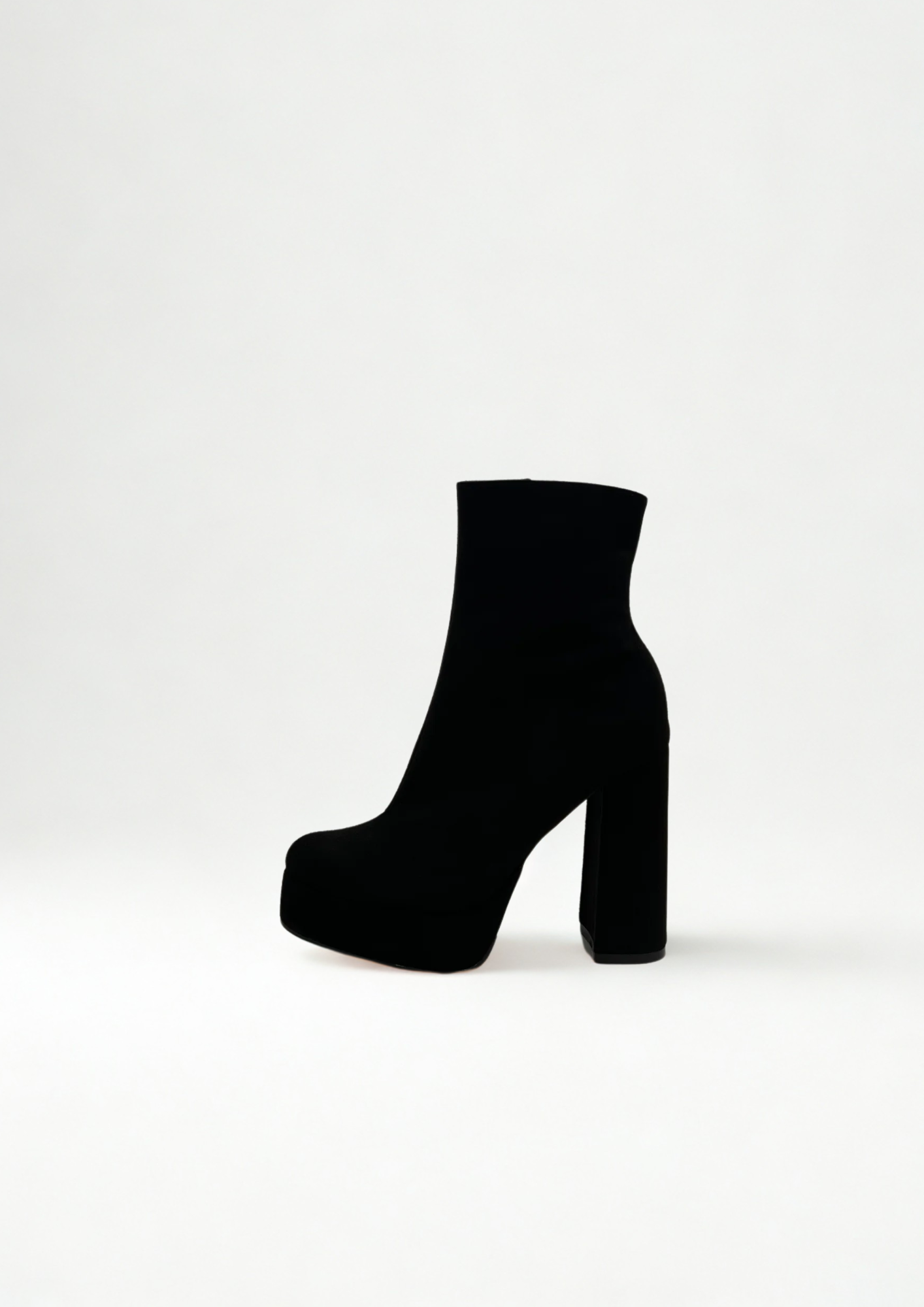 KENDALL BOOTS / GAMUZA NEGRO