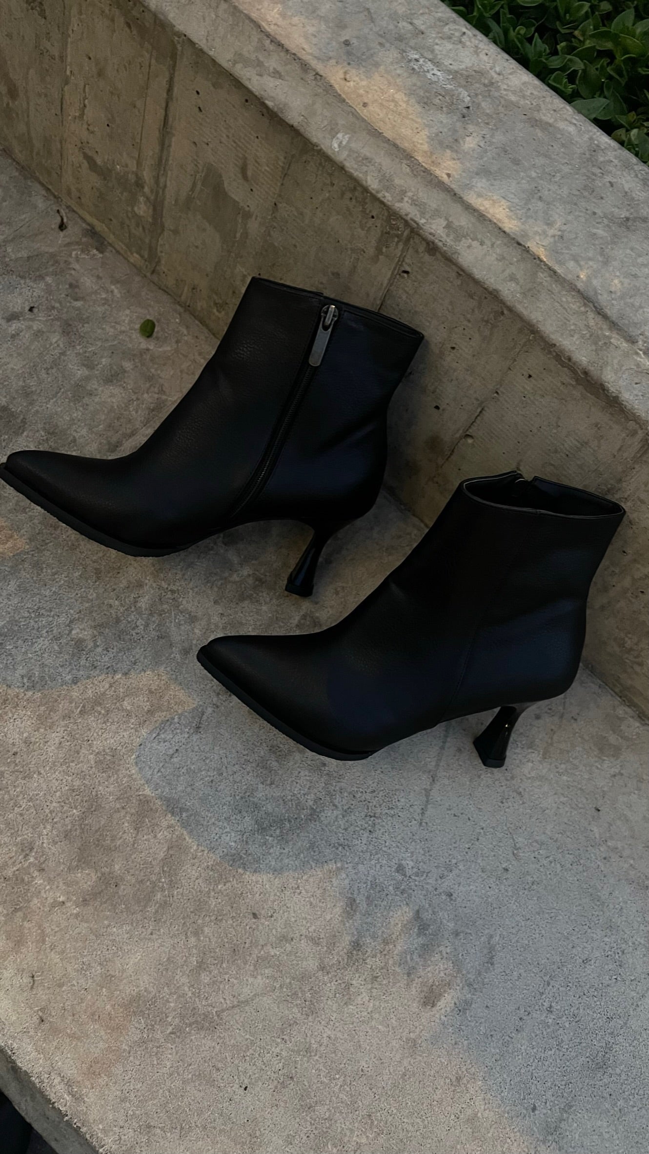 BEKI BOOTS - BLACK