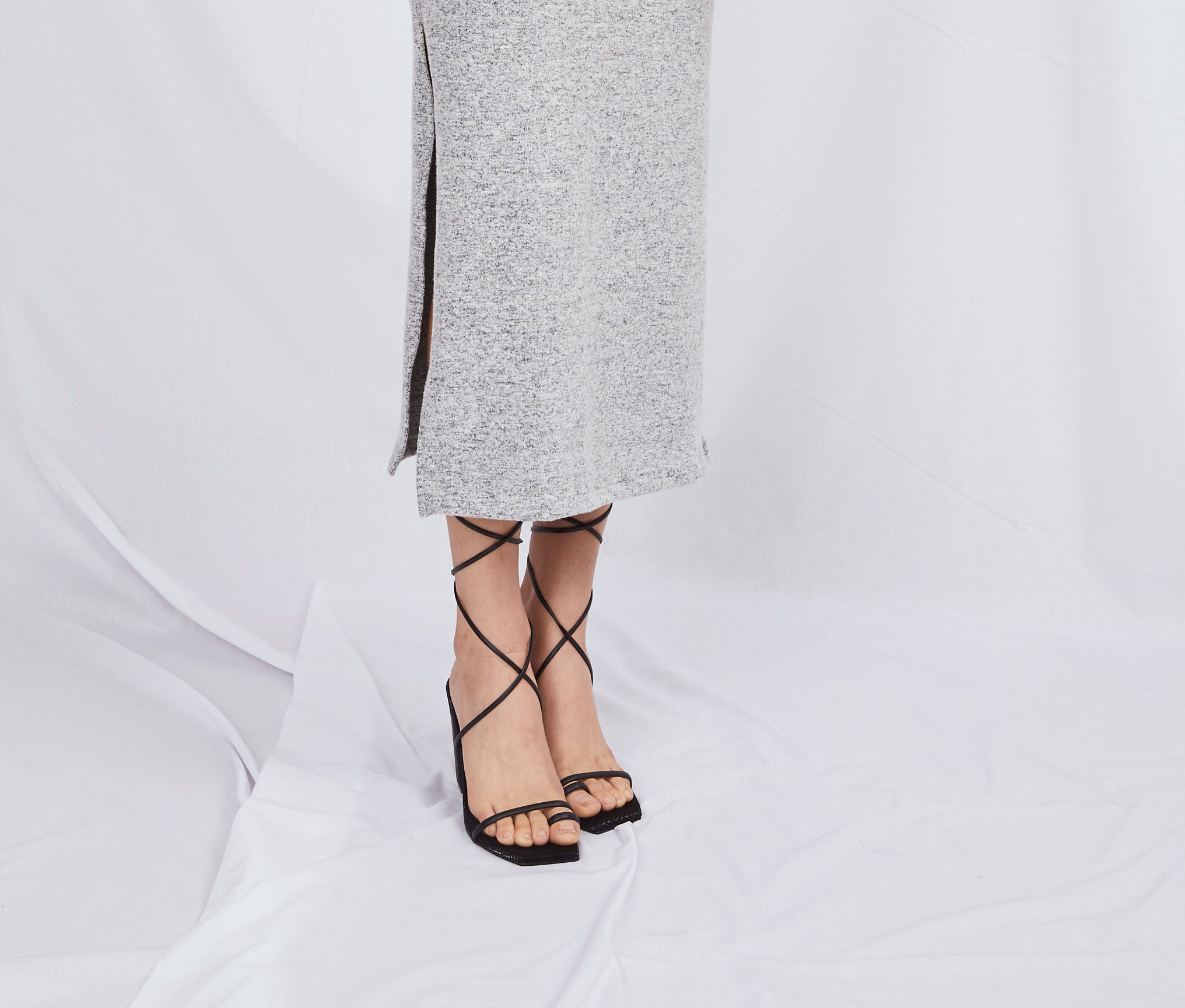 ALMENDRA HEELS / NEGRO