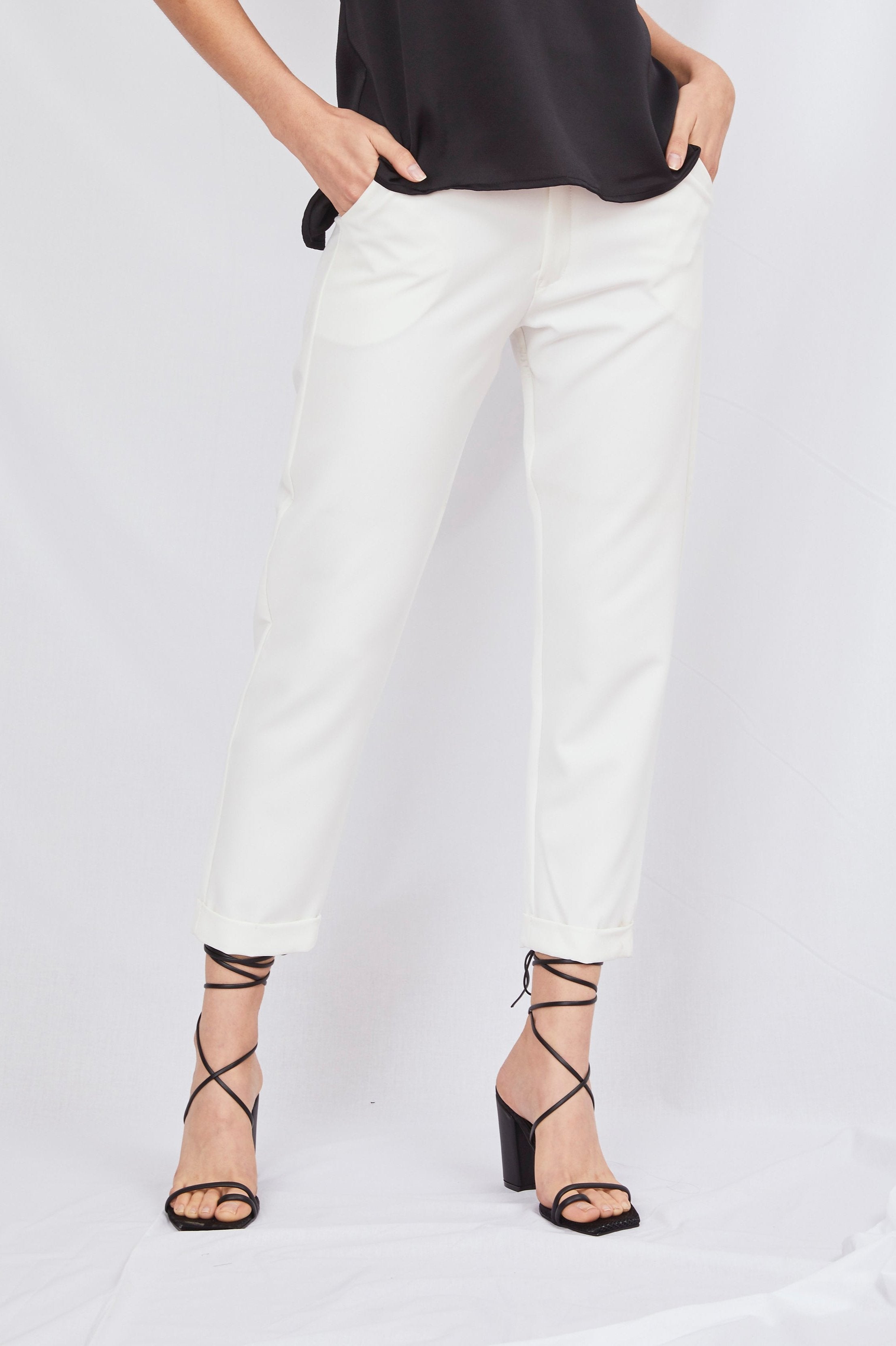 ALMENDRA HEELS / NEGRO