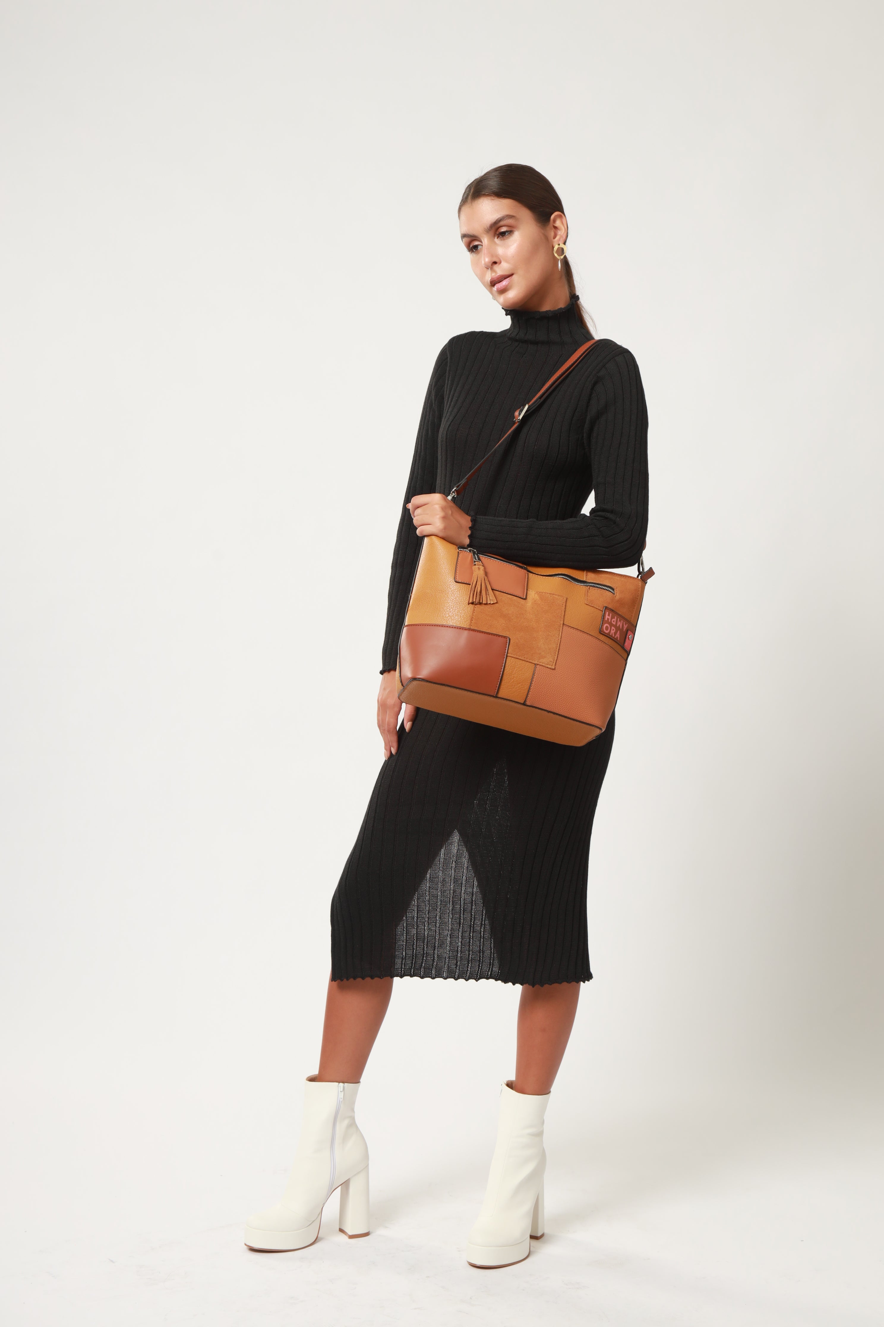 KENDALL BOOTS / WHITE