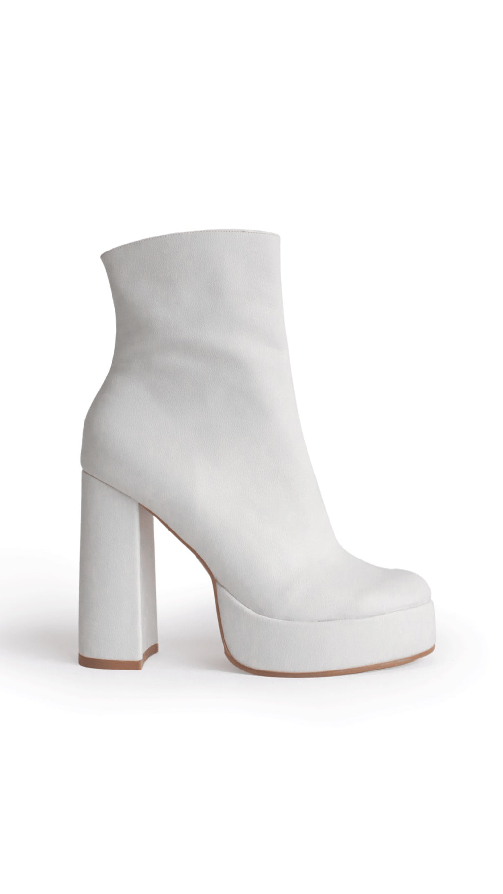 KENDALL BOOTS / WHITE