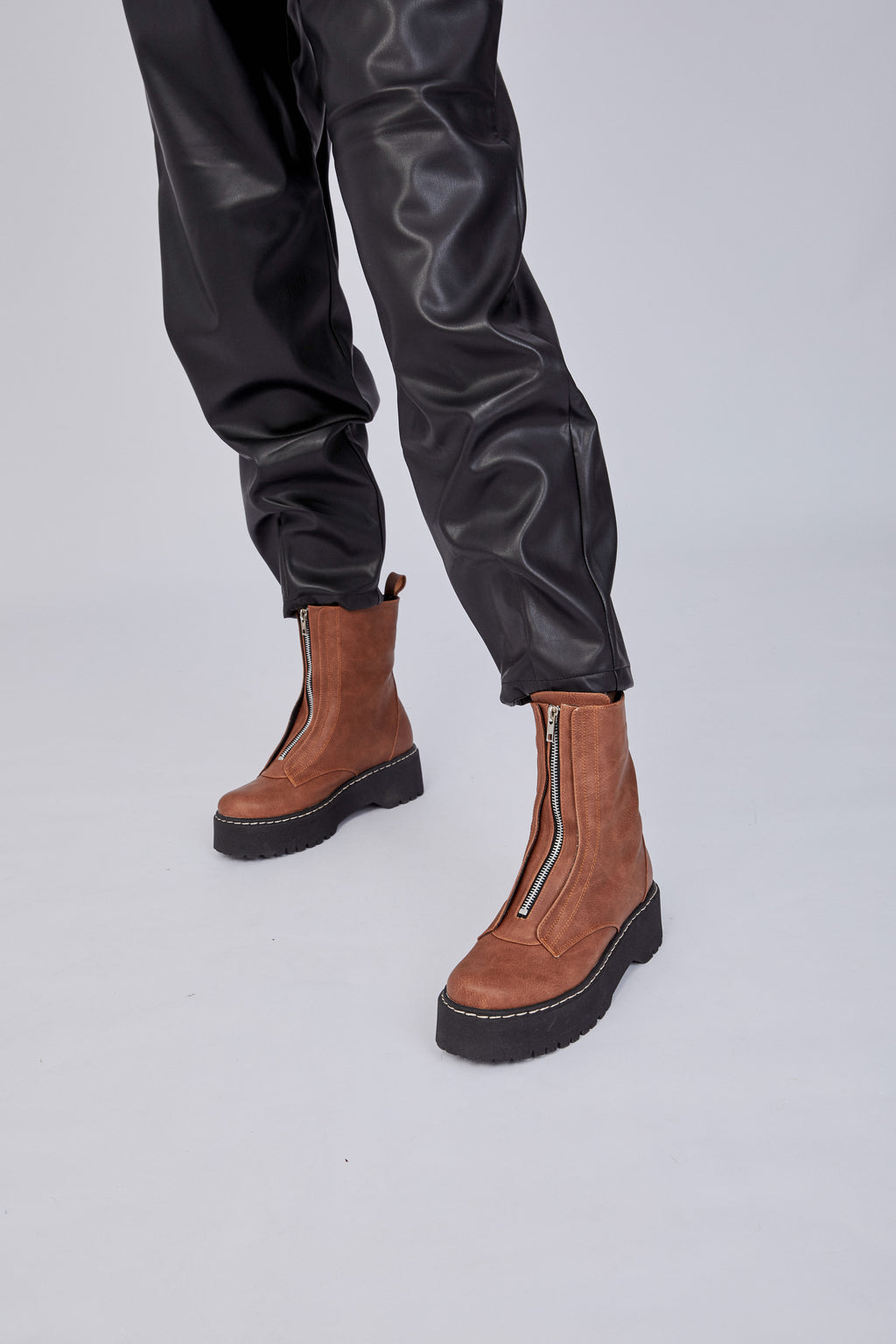 LONDON BOOTS / MARRÓN