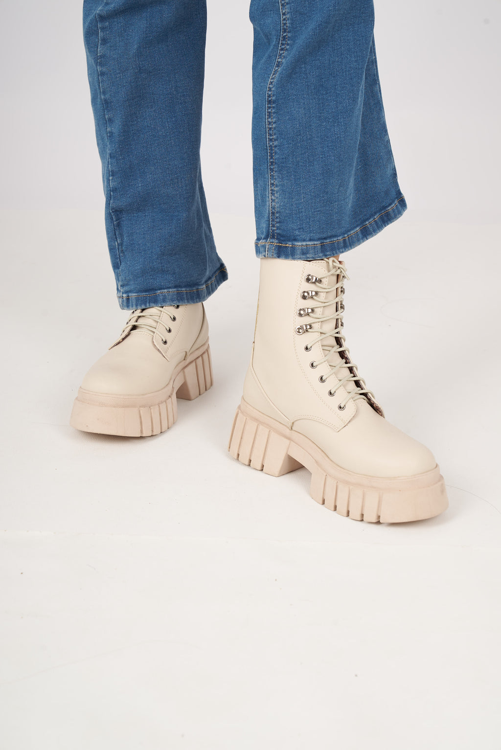 THE ANTONIA BEIGE