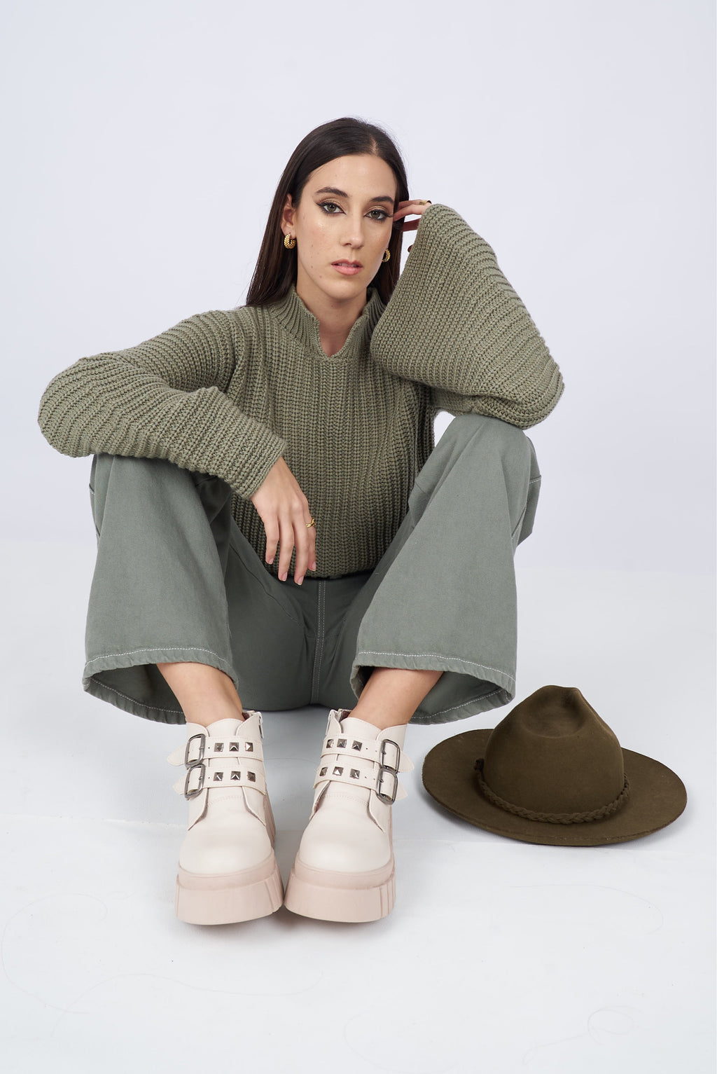 THE VENECIA BEIGE