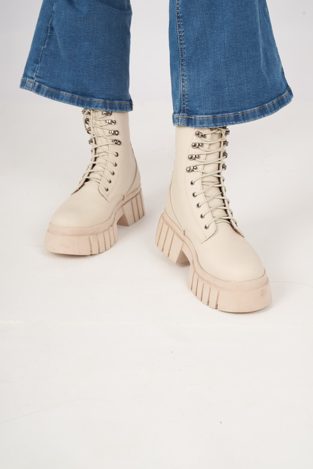 THE ANTONIA BEIGE